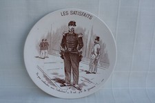 Assiette Sarreguemines humoristique Charges militaires: les satisfaits