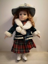 poupée porcelaine Hiver Patin À Glace 37cm