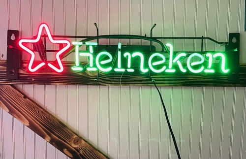 Vintage 2001 heineken - vintage,