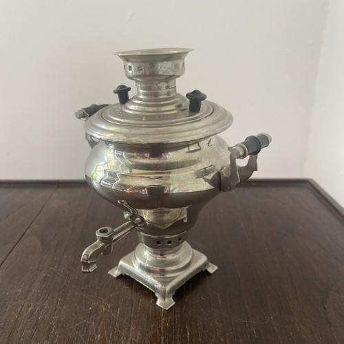 Petit samovar russe - petit,