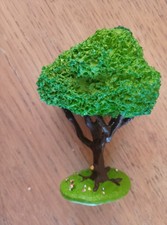 Village Astérix  arbre (2)