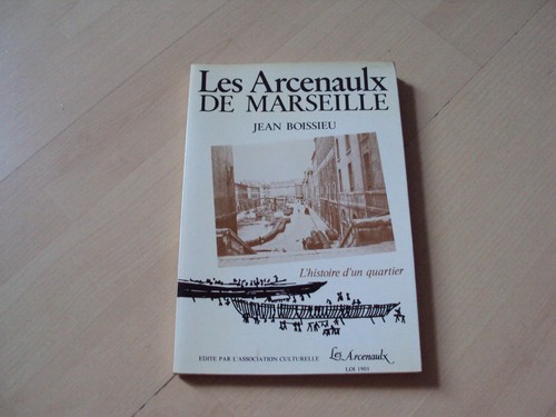 Livre les arcenaulx - livre,