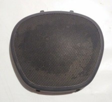 Grille haut parleur porte