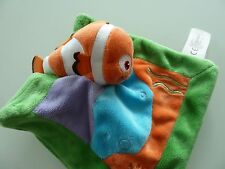 *. DOUDOU PLAT DISNEY NICOTOY NEMO POISSON CARRE VERT BLEU MAUVE ORANG ETAT NEUF