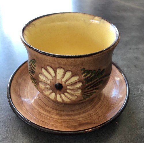 Grande tasse avec - , sous