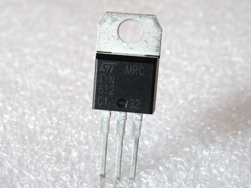 Stmicroelectronics tyn612 - 1x,