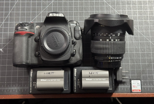 Nikon d300s 3mp dslr - 12.3mp, w/