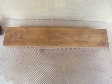  ANCIENNE  PRESSE A CIGARE EN BOIS ESTAMPILLE