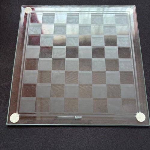 Jeu échiquier de pièces - et,