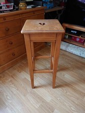 Tabouret haut en pin - TBE