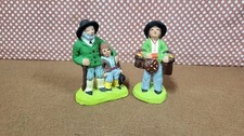 LOT DE 2 SANTONS POUR CRECHE