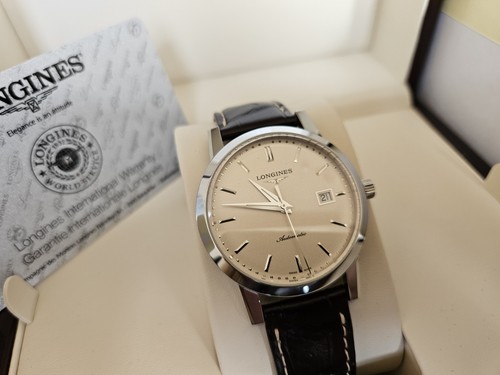Montre suisse automatique - suisse,