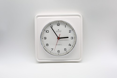 Horloge junghans bauhaus - junghans,
