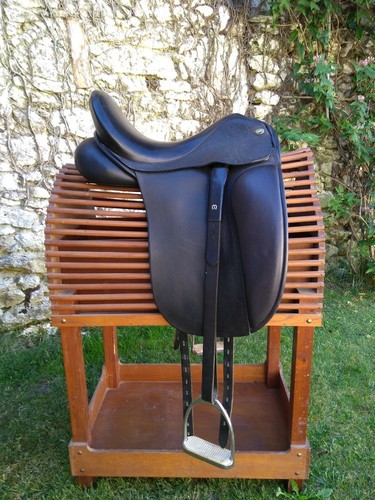Selle dressage noire - noire, marque
