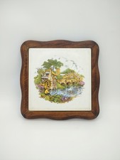 Ancien dessous de plat décoratif, Faïence, Bois