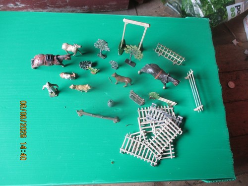 Ancien jouet ferme - ferme, miniature