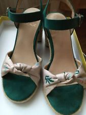 chaussures d'été femme 36. originales, élégantes, suédine et tissu aspect soie 