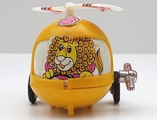 HÉLICOPTÈRE DE CIRQUE LION