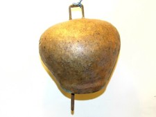 ART-POPULAIRE GROSSE CLOCHE A