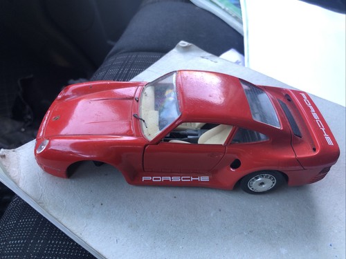 Miniature porsche 959 burago - 959,