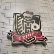 SOCLE POUR POUPEE MONSTER HIGH