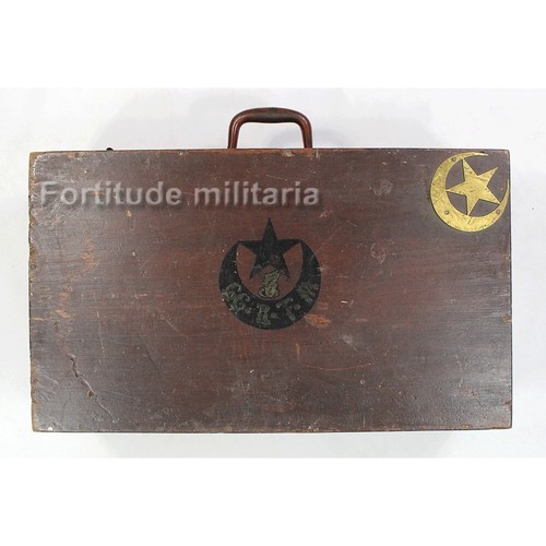 Tirailleurs caisse d - :,