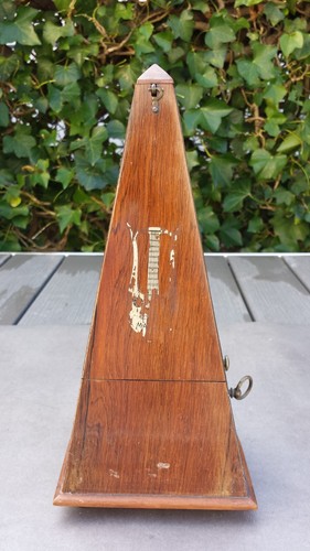 Ancien superbe métronome
