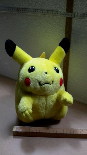 Peluche pokemon pikachu gm - -,