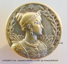 BOUTON . profil de Femme  "MARIE LOUISE " par Armand BARGAS . Argenté 21 mm