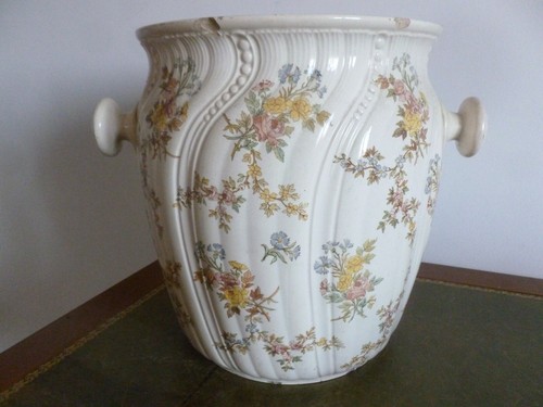 Gros cache pot collector - cache,