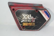 cache latéral sous selle