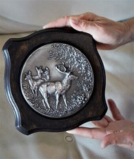 Bas relief animalier en étain 