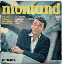 45 t EP 1965 - Yves MONTAND chante DESNOS, HUGO, HIKMET, KAISE - colombe arche