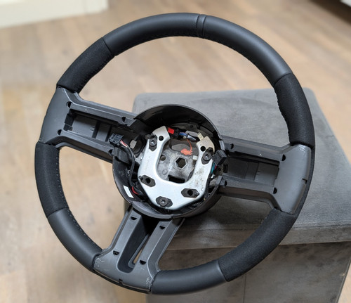Volant cuir neuf - volant, pour