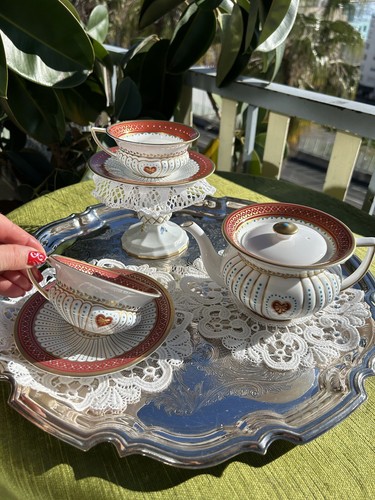 Service the porcelaine - service, à