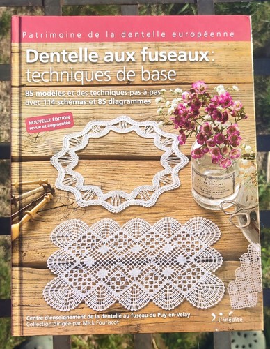 Dentelle aux fuseaux - « ,