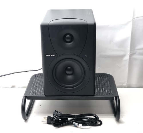 One mackie mr5 active studio - mackie,