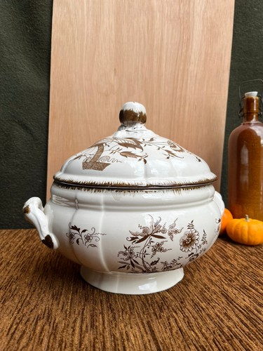 Soupière légumier ancien