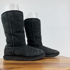 Big Kids Ugg Classic Short II