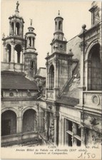 CPA CAEN Ancien Hotel de Valois ou d'Ecoville Lucarnes et Campaniles (1227952)