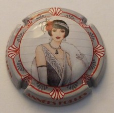 BELLE CAPSULE CHAMPAGNE PIERRE MIGNON ANNEE FOLLE 8 REF N°190g NEWS