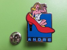281 - Pin’s - Chaussures