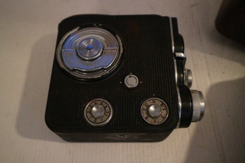 Ancien appareil photo eumig - ancien,