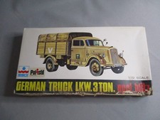 AH908 ESCI WWII GERMAN TRUCK LKW. 3 TON. OPEL BLITZ 8007 1/72 DIORAMA MAQUETTE