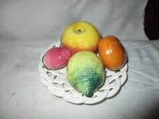  Corbeille coupe de fruits EN  barbotine trompe l'œil  MAJOLIQUE- majolica TBE