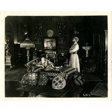 THE MOTHER OF HIS CHILDREN Original Movie Still  - 8x10 in. - 1920 - Edward LeSa