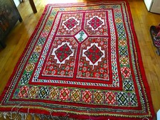 Tapis berbère en laine, fait main de la région de Kairouan 300 X 200.