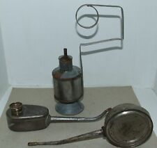 2 anciennes lampes à pétrol