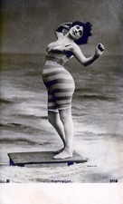 CPA artistique 1900 .Photo