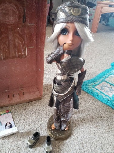 Taeyang sol doll - sol,
